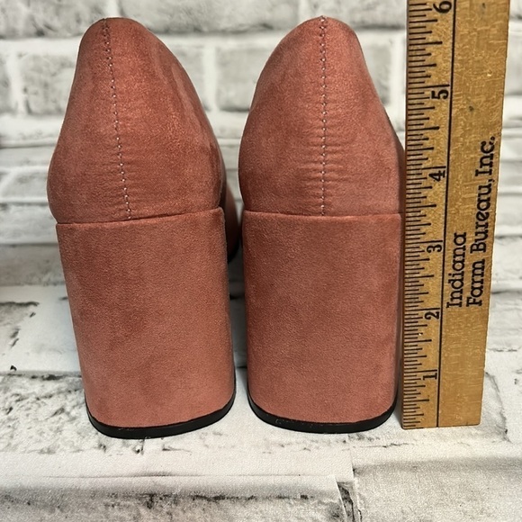 QUPID Dusty Rose, Suede, High Topline Block Point High Heels, Size 7, NWOT - Picture 9 of 10